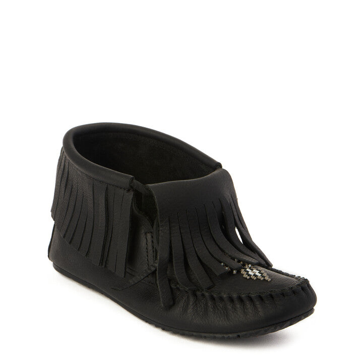 Black best sale fringe moccasins